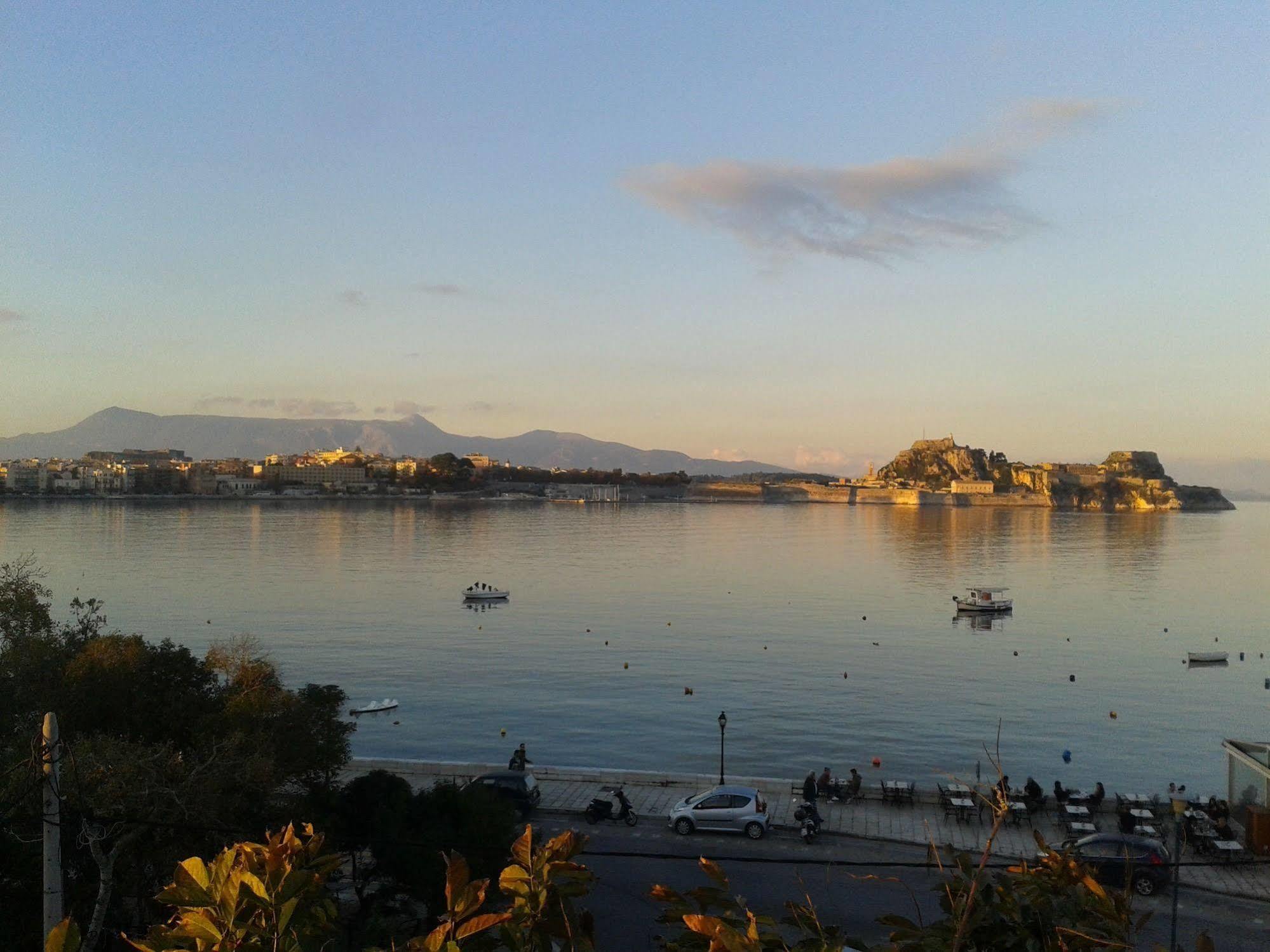 Garitsa Bay Apartment Corfu  Exterior photo